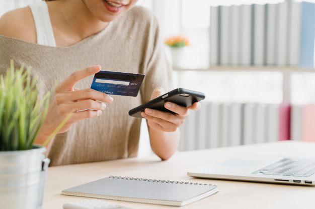 ecommerce vs marketplace