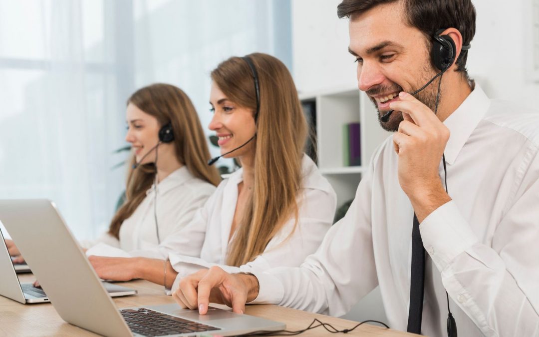 Atención telefónica para clientes en estas fiestas